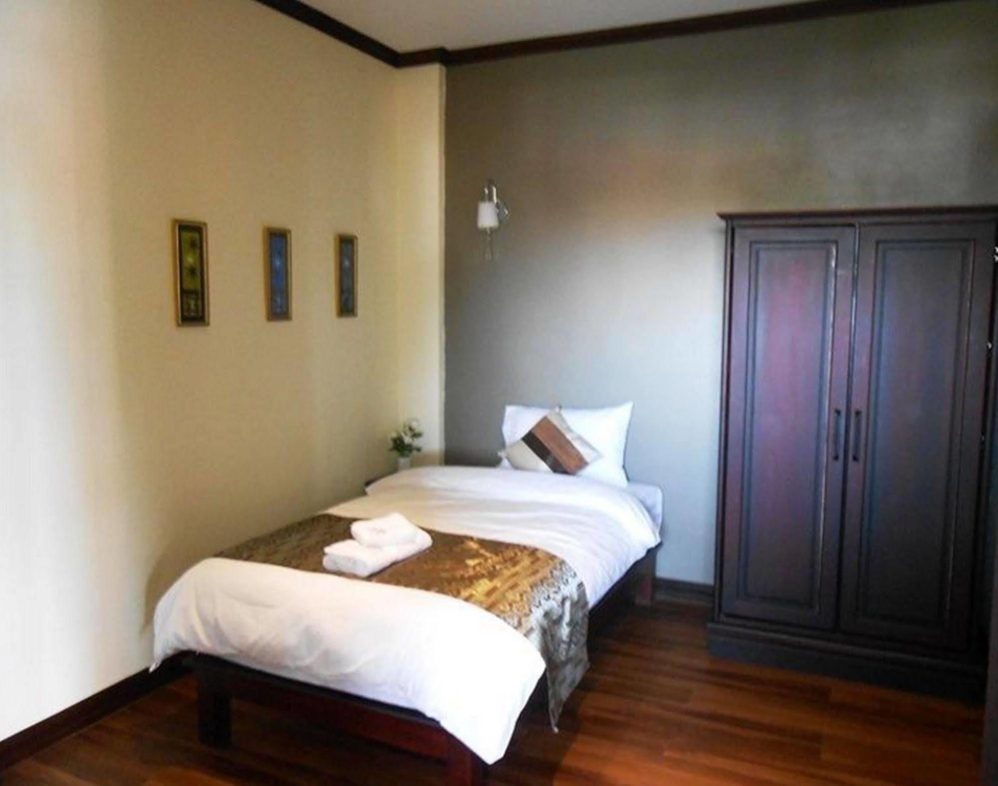 Phonethip Plaza Hotel Vientiane Esterno foto