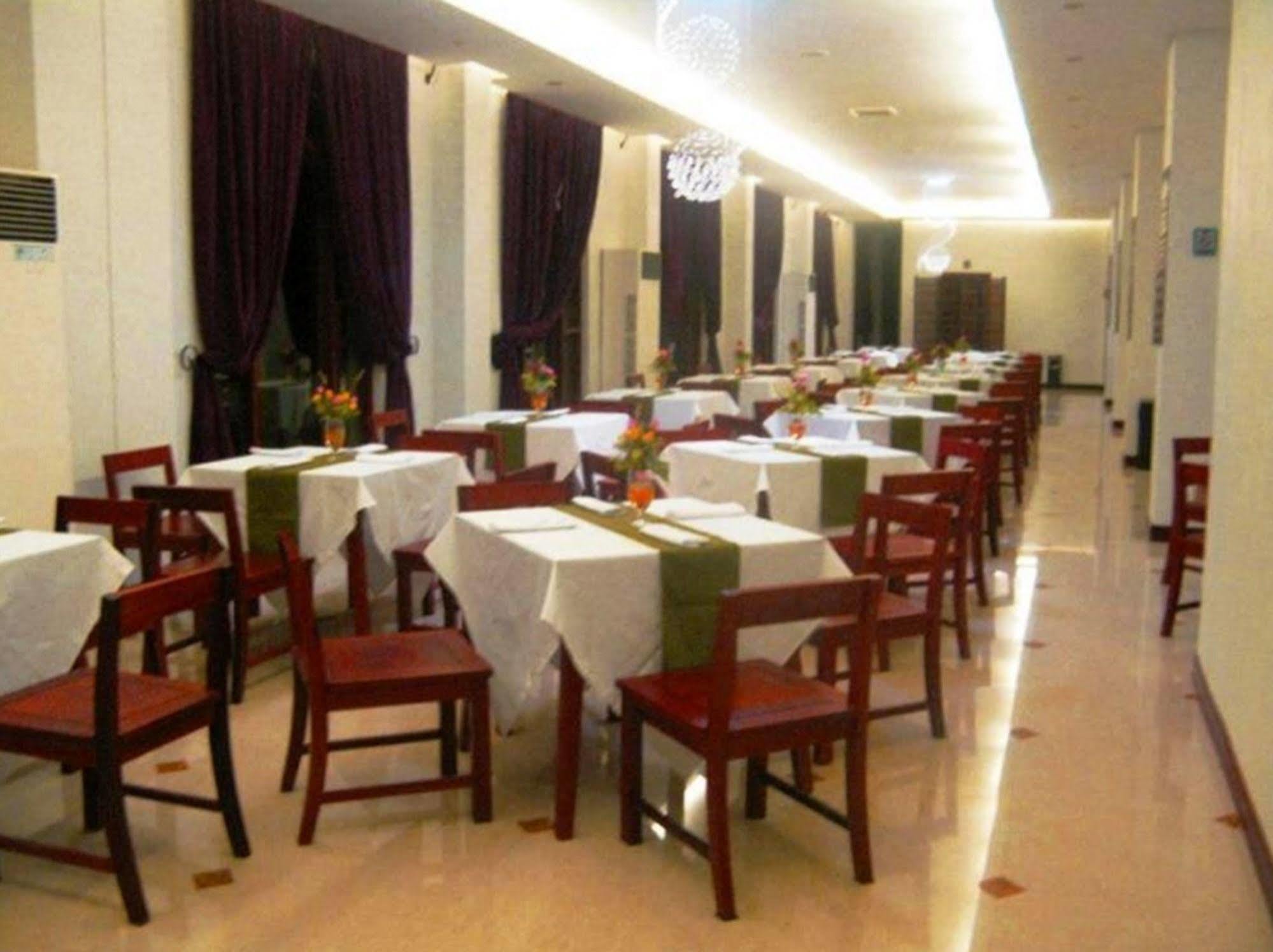Phonethip Plaza Hotel Vientiane Esterno foto