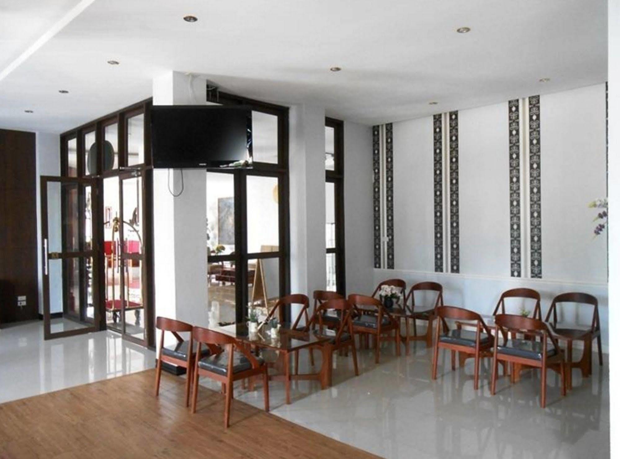 Phonethip Plaza Hotel Vientiane Esterno foto