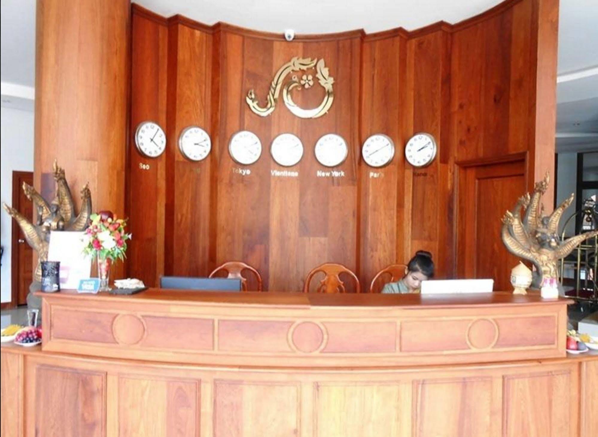 Phonethip Plaza Hotel Vientiane Esterno foto
