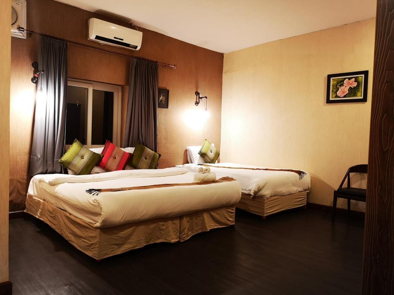 Phonethip Plaza Hotel Vientiane Esterno foto